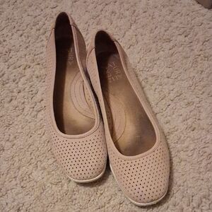 Naturalizer Nude Pink Pump Wedges